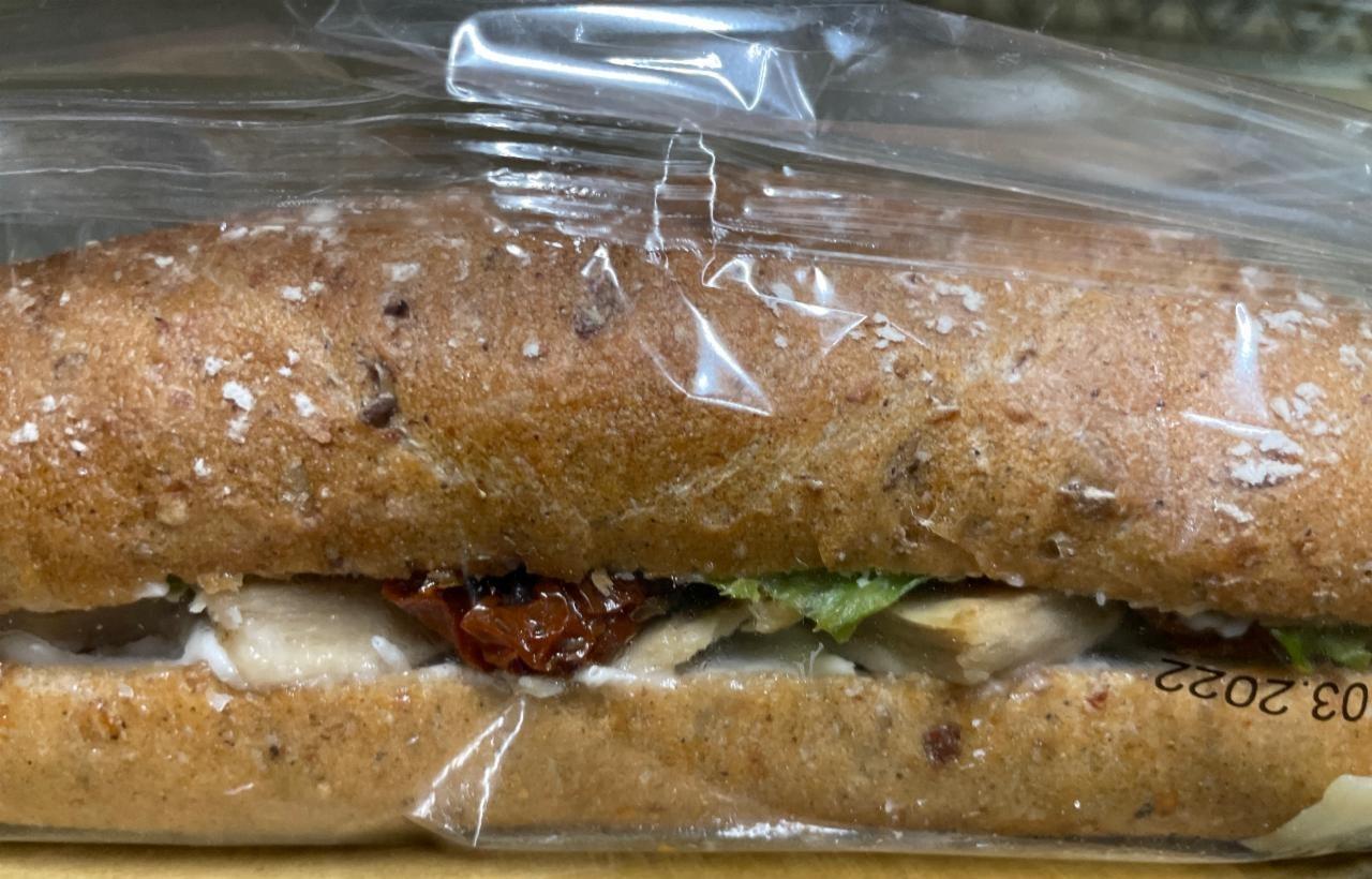 Fotografie - Vegetarian Chicken Caesar Baguette Starbucks