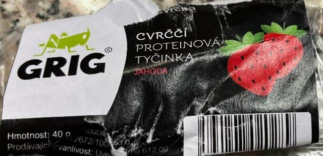 Fotografie - cvrččí proteinová tyčinka jahoda Grig