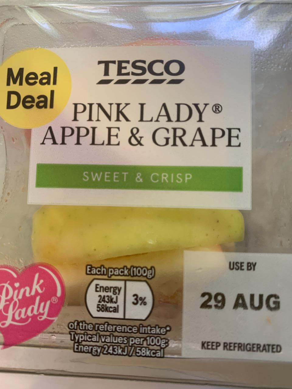 Fotografie - Pink Lady apple & grape Tesco