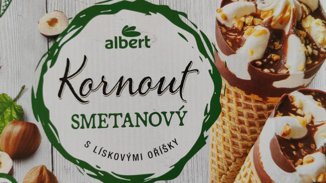 Fotografie - Kornout smetanový s lískovými oříšky Albert