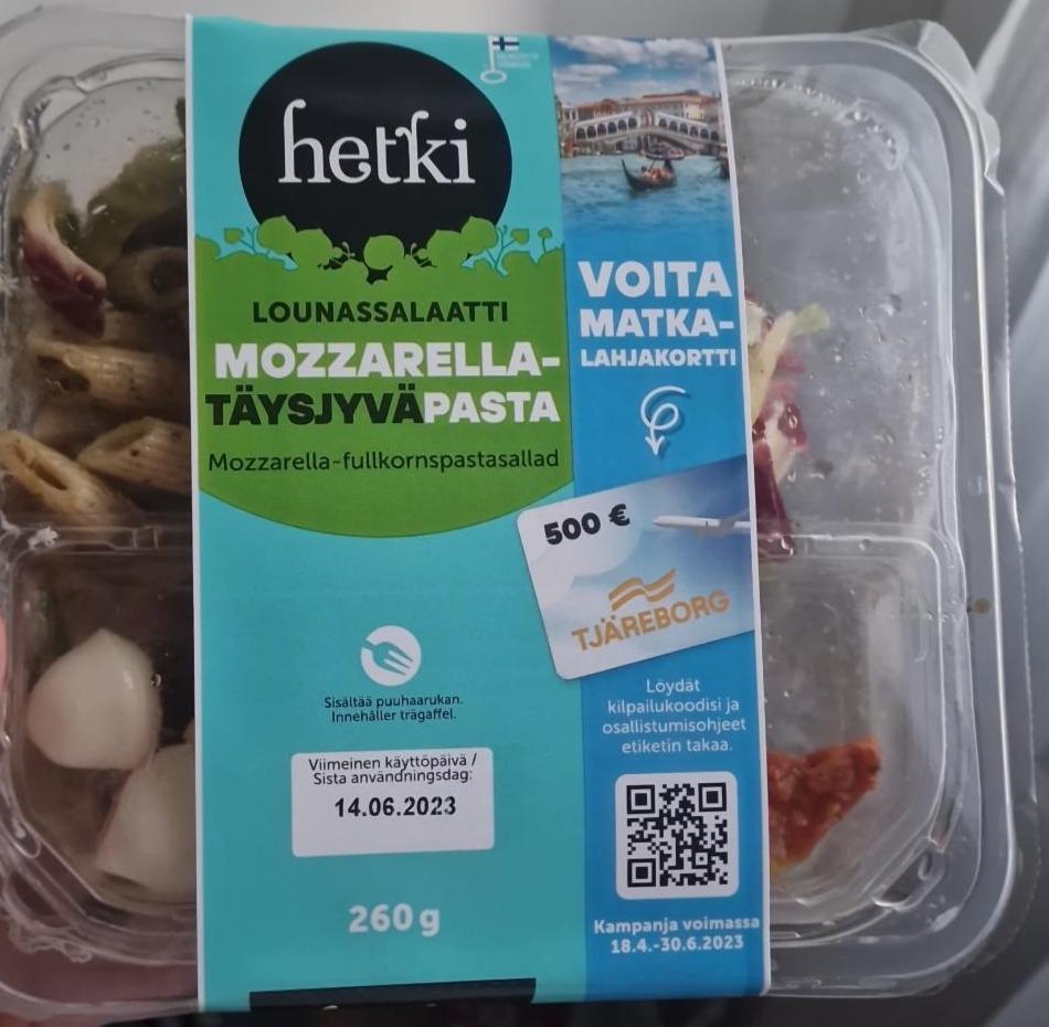 Fotografie - Lounassalaatti mozzarella-täysjyväpasta Hetki