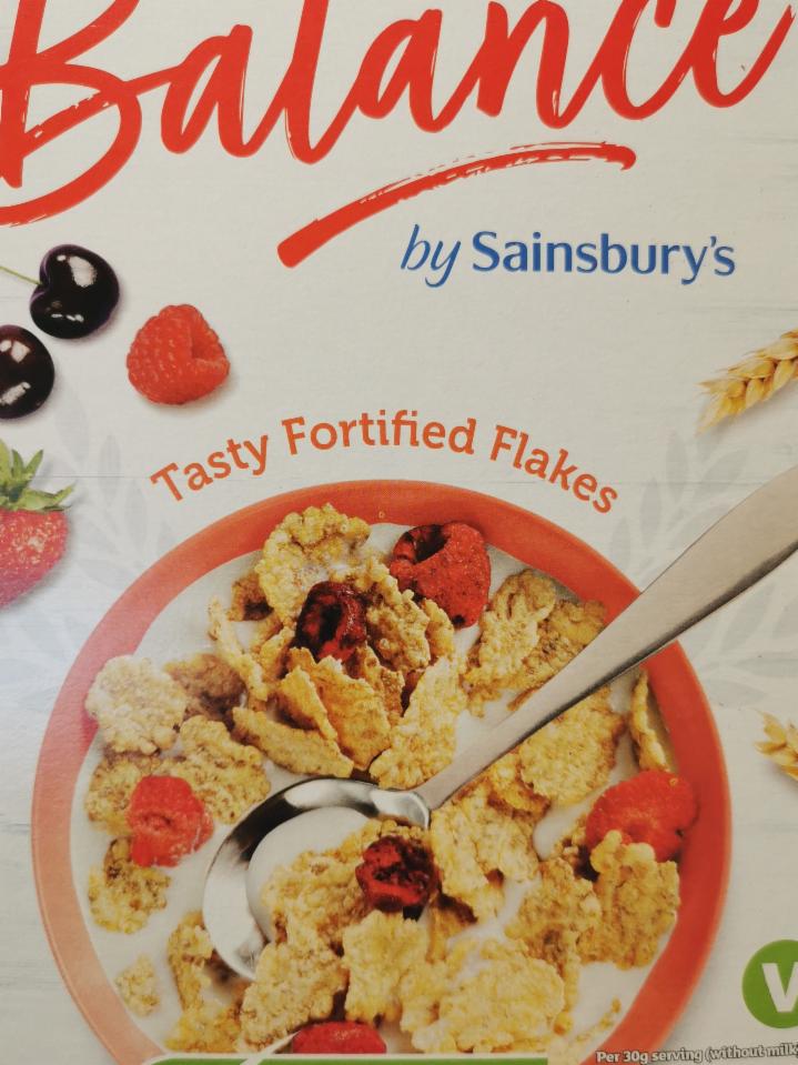 Fotografie - Balance Red Fruit Balance Flakes by Sainsbury's