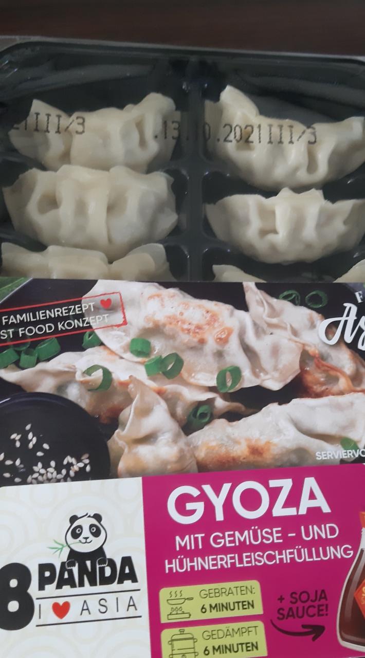 Fotografie - Gyoza mit Gemüse und hühnerfleisch