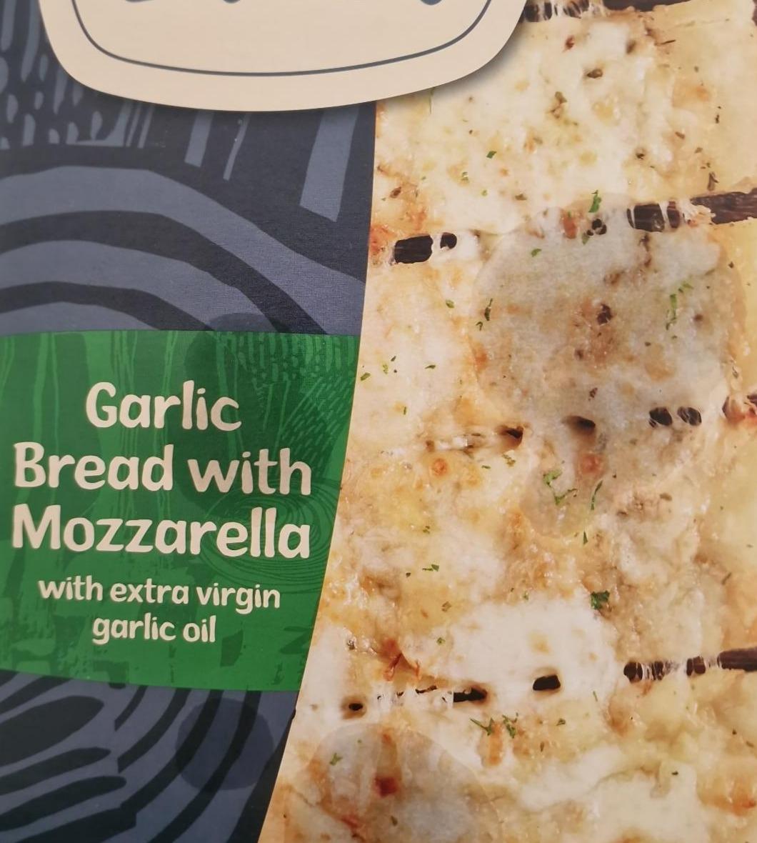 Fotografie - Garlic bread with mozzarella Zizzi