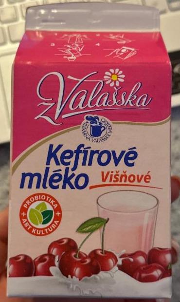 Fotografie - Kefírové mléko z Valašska višňové Mlékárna Valašské Meziříčí