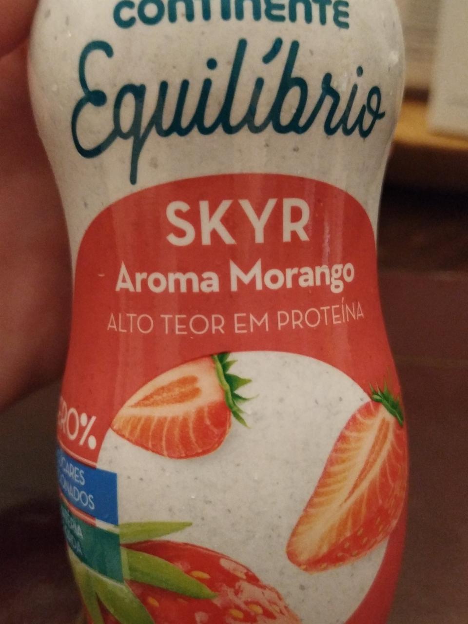 Fotografie - SKYR Morango Continente Equilibrio