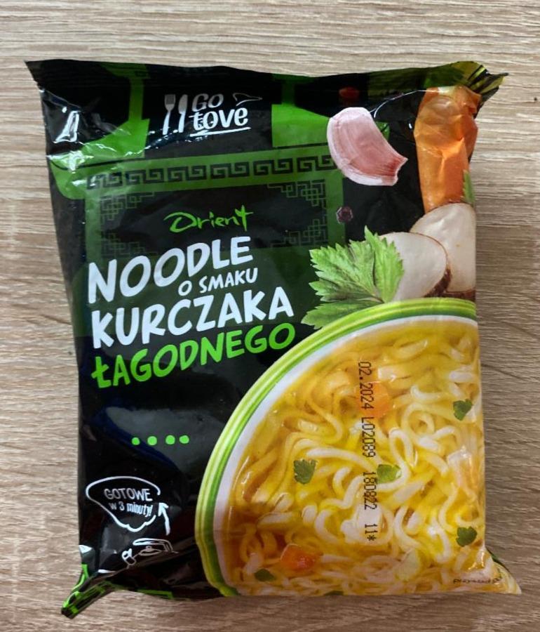 Fotografie - Noodle o smaku kurczaka łagodnego Gotove