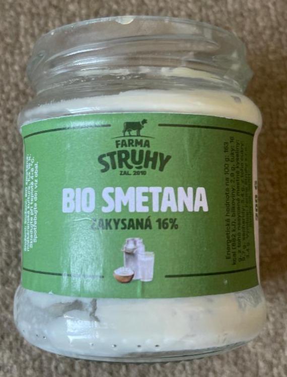 Fotografie - Bio smetana zakysaná 16% Farma Struhy