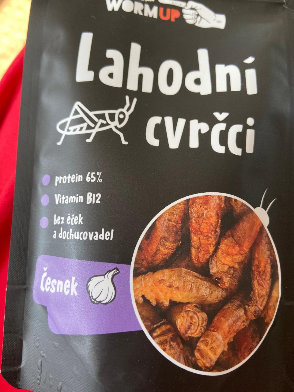 Fotografie - Lahodní cvrčci Česnek WormUP