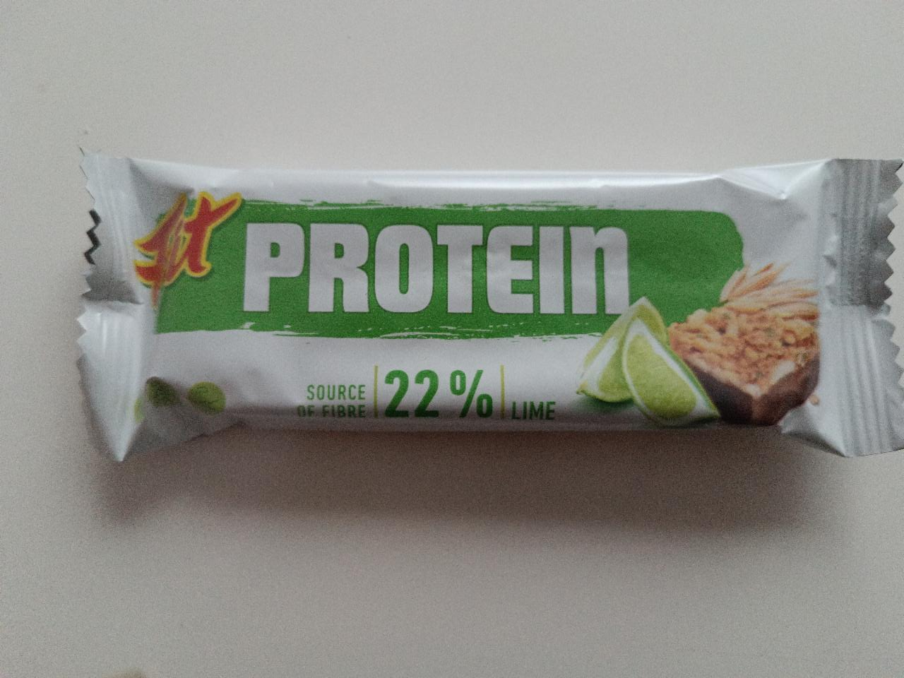 Fotografie - FIT PROTEIN tyčinka s limetkovou příchutí v kakaové polevě