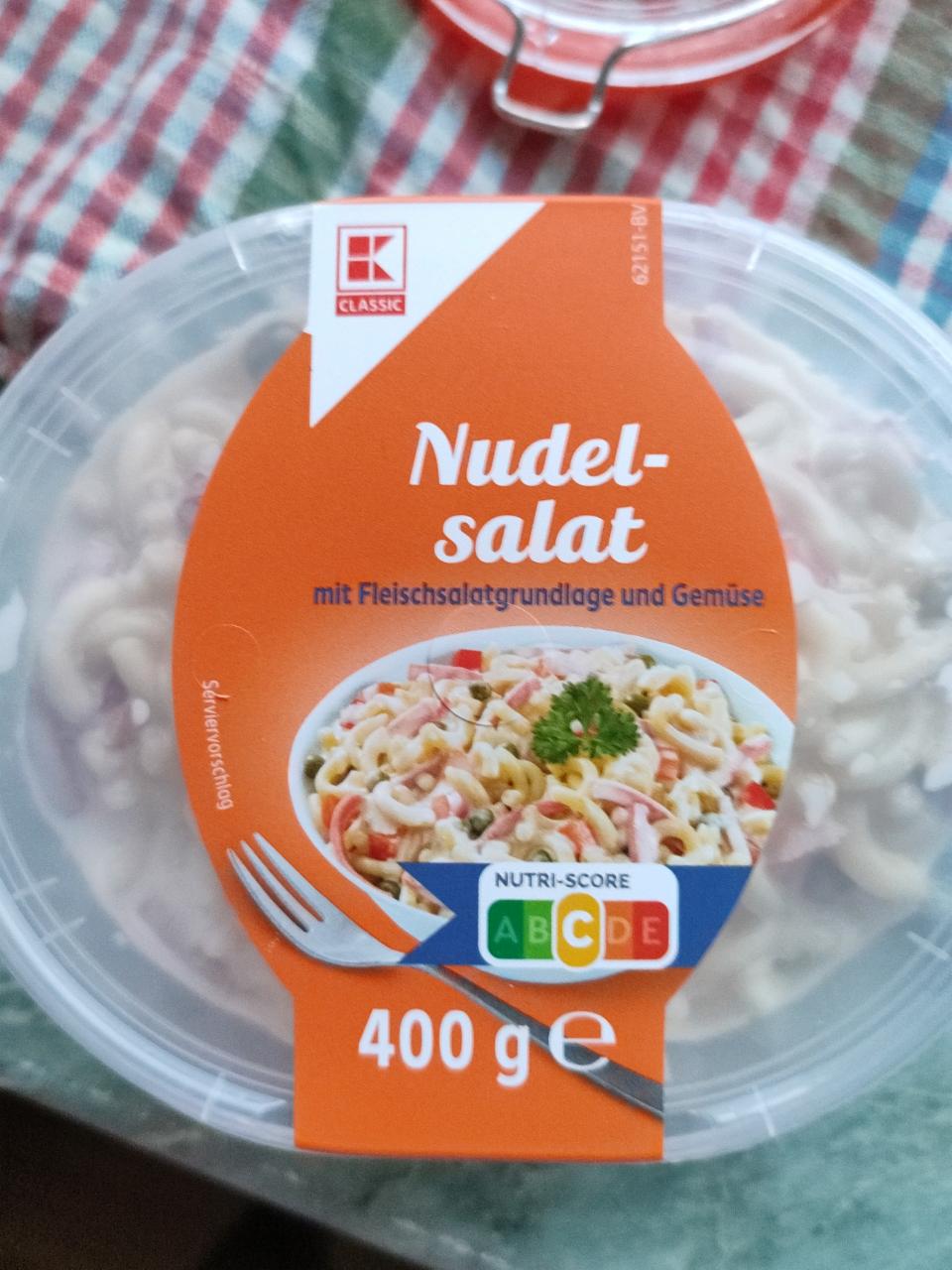 Fotografie - Nudelsalat mit Fleischsalatgrundlage und Gemüse K-Classic