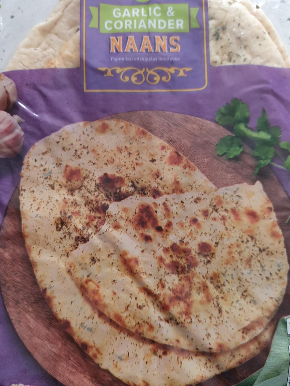 Fotografie - Garlic & Coriander Naan Asda