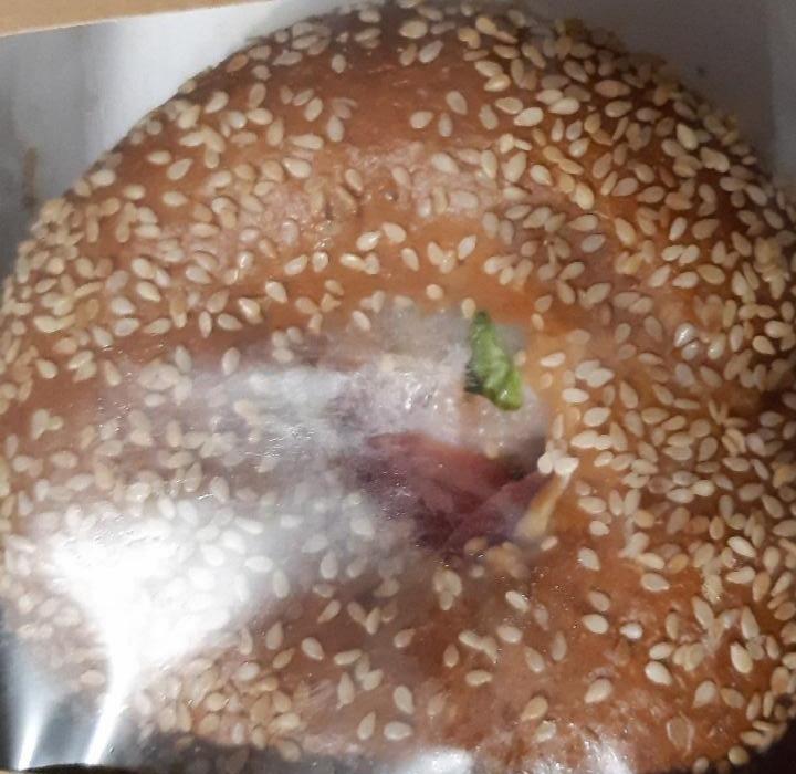 Fotografie - Bagel s marinovaným lososem