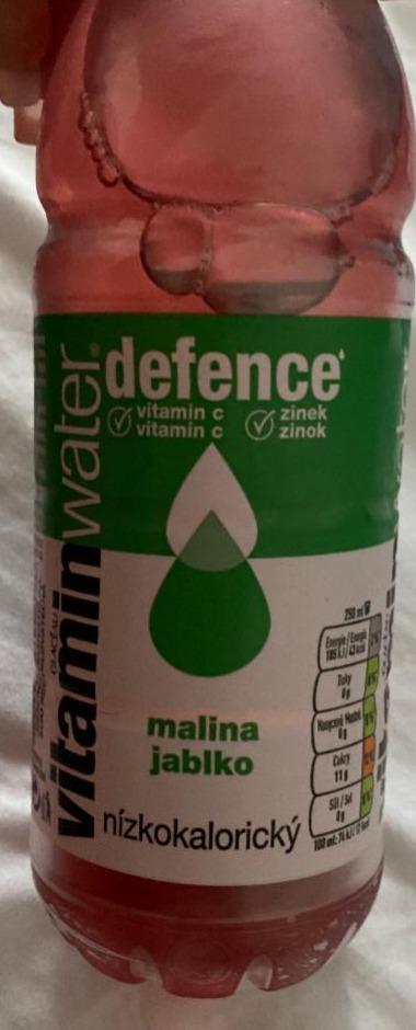 Fotografie - Defence malina jablko VitaminWater Glacéau