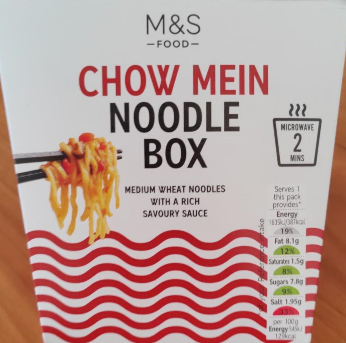 Fotografie - Chow mein noodle box M&S Food