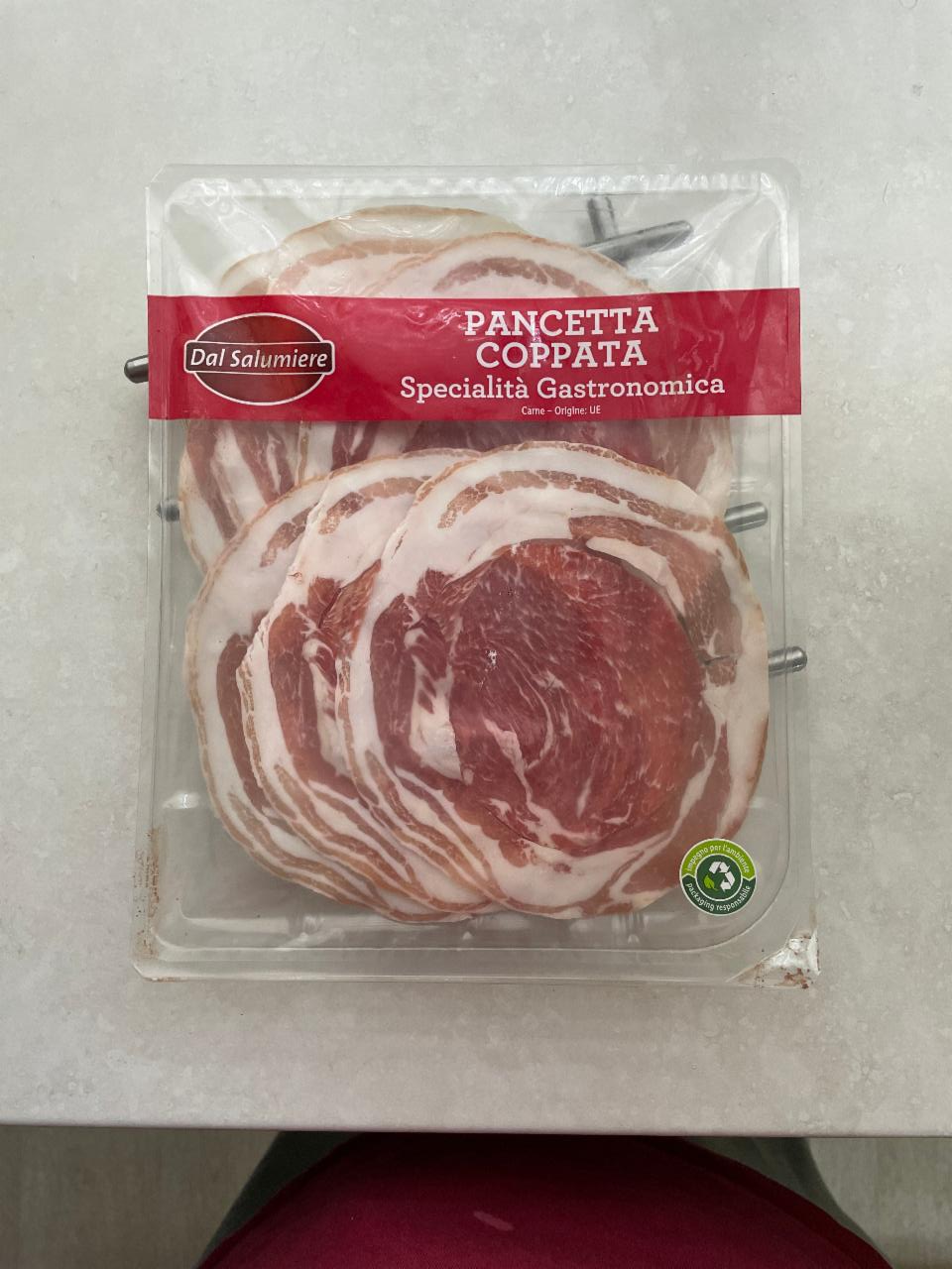 Fotografie - Pancetta Coppata Dal Salumiere