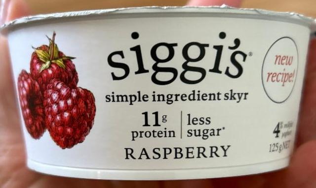 Fotografie - Simple ingredient skyr raspberry Siggi's