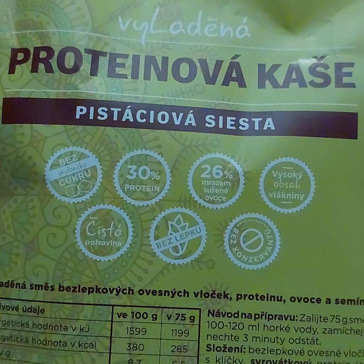 Fotografie - proteinová kaše pistácie vyLaděná