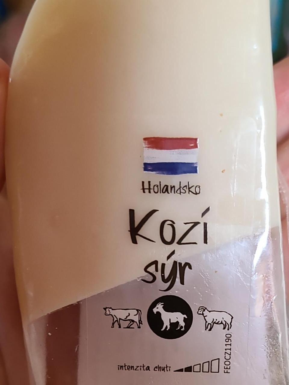 Fotografie - Kozí sýr polotvrdý zrající Kaufland