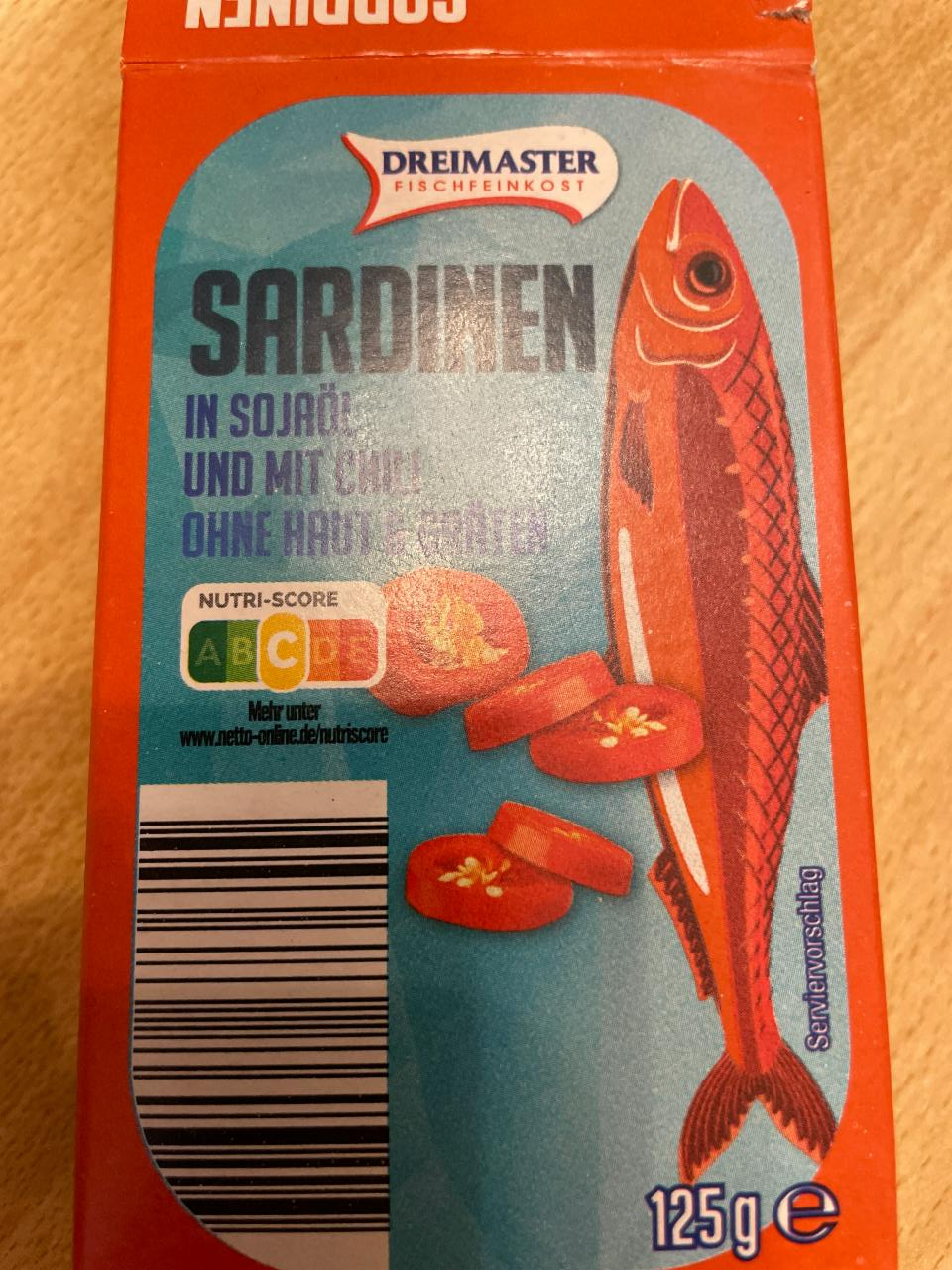 Fotografie - Sardinen in Sojaöl und mit chilli ohne haut & gräten Dreimaster