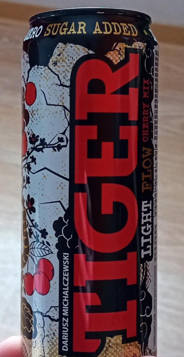 Fotografie - Energy Drink Light Flow Cherry Mix Tiger