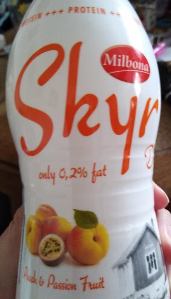 Fotografie - Skyr drink Peach & Passionfruit Milbona