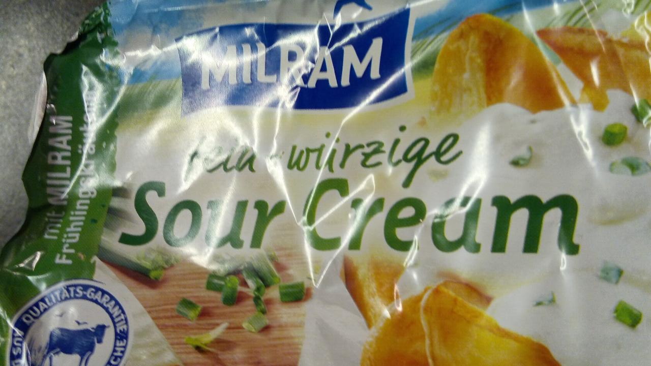 Fotografie - Sour Cream fein-würzig Milram