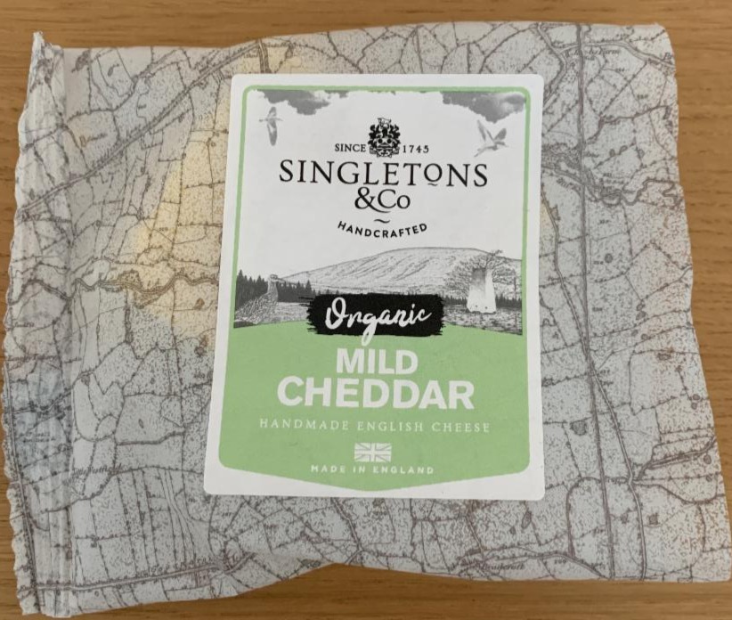 Fotografie - Organic Mild Cheddar Singletons & Co