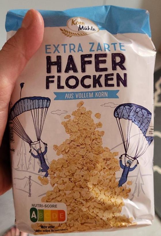 Fotografie - Hafer Flocken extra zarte Korn Mühle