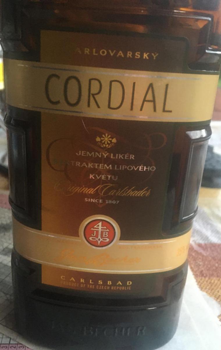 Fotografie - Karlovarský Cordial 35%