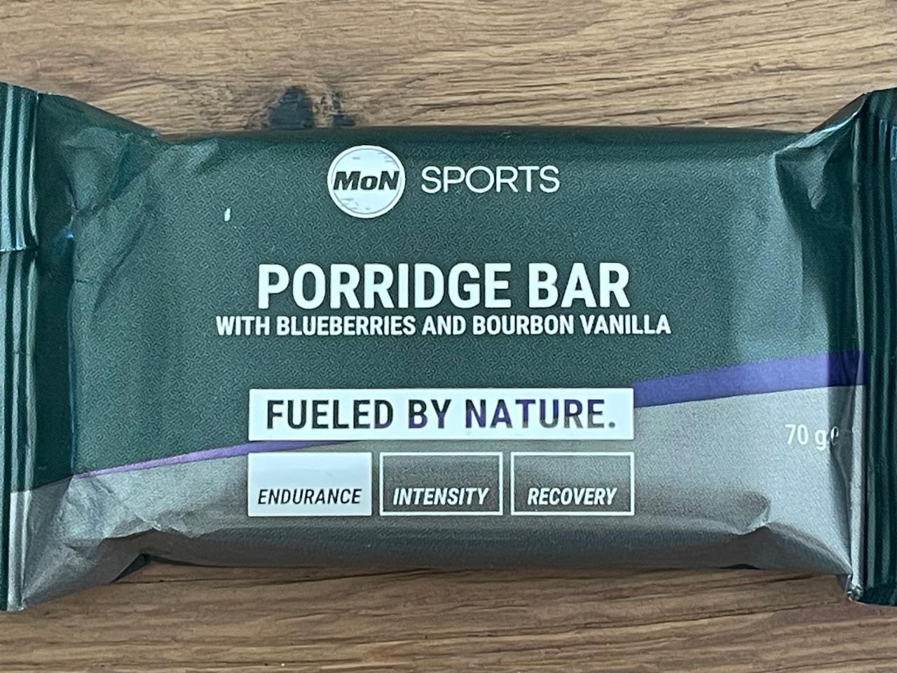 Fotografie - Porridge Bar with Blueberries and Bourbon Vanilla MoN Sports