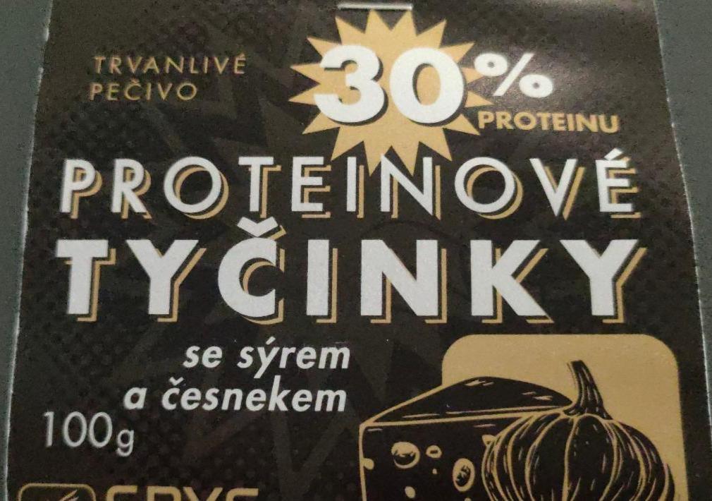 Fotografie - Proteinové tyčinky se sýrem a česnekem Gryf Nutrition