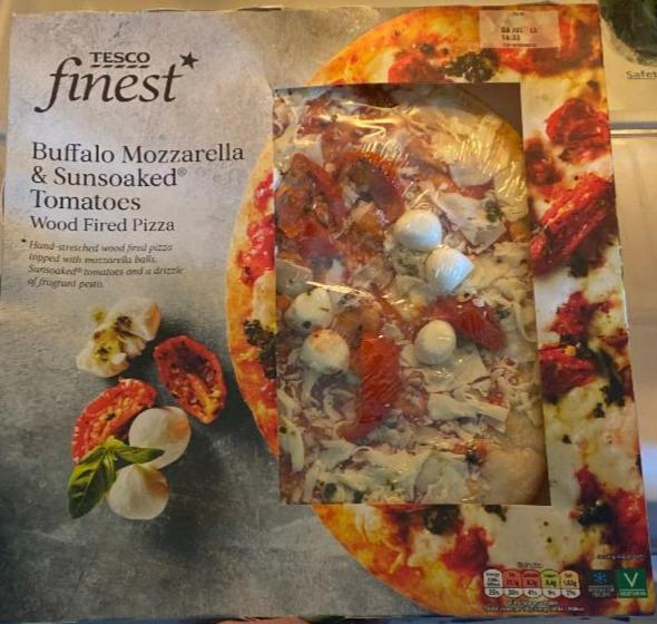 Fotografie - Buffalo mozzarella & sunsoaked tomatoes Tesco finest