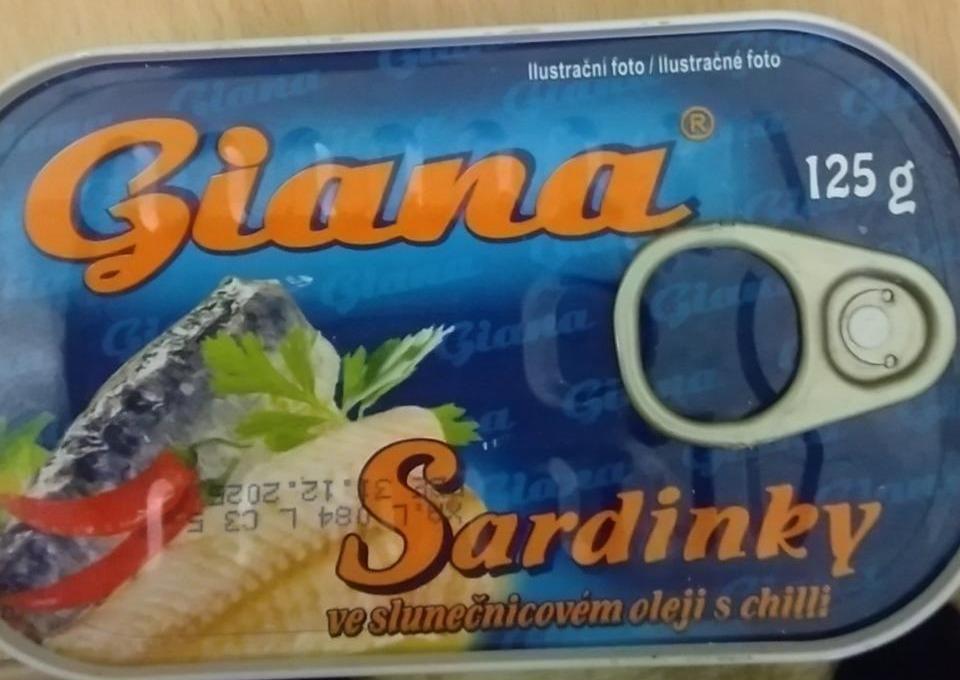 Fotografie - Sardinky ve slunečnicovém oleji s chilli Giana