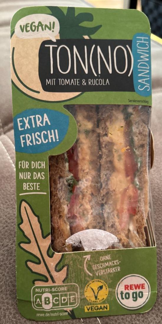 Fotografie - Vegan Ton(no) Sandwich mit tomate & rucola Rewe to go