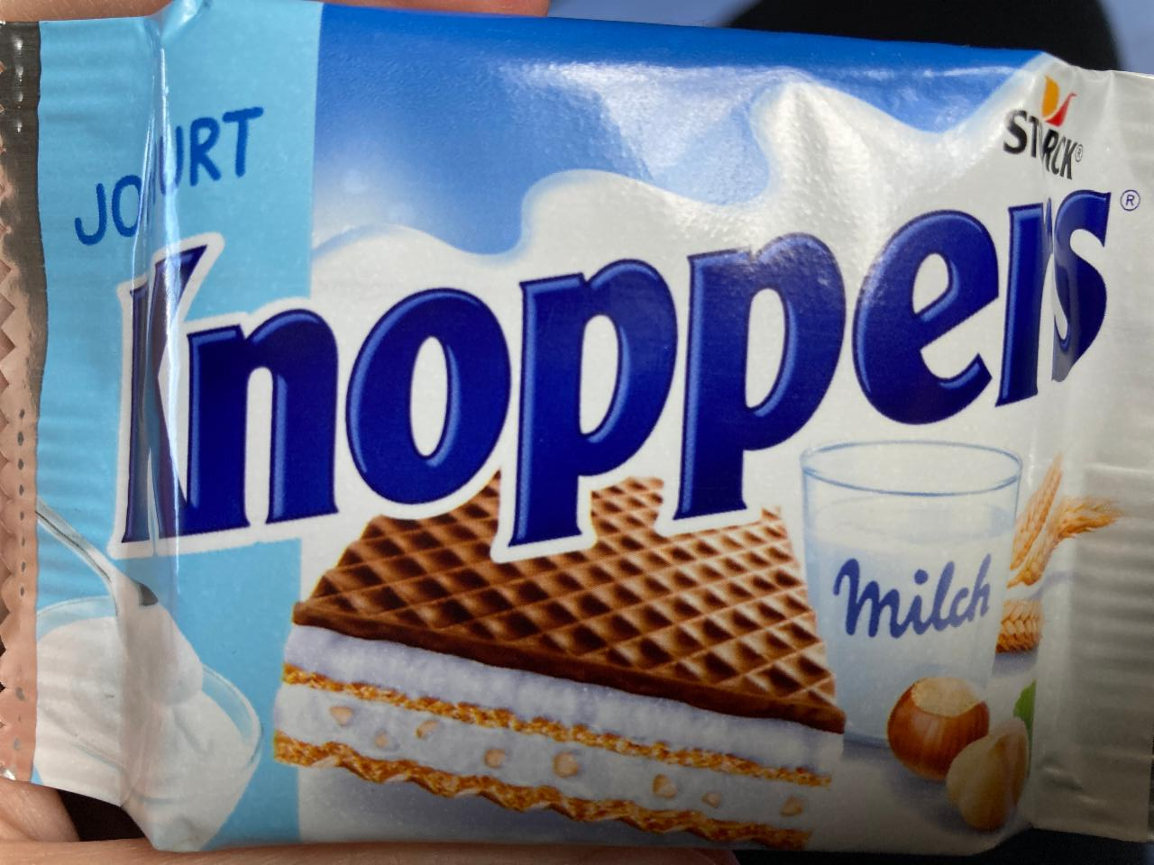 Fotografie - Knoppers joghurt Milch Storck