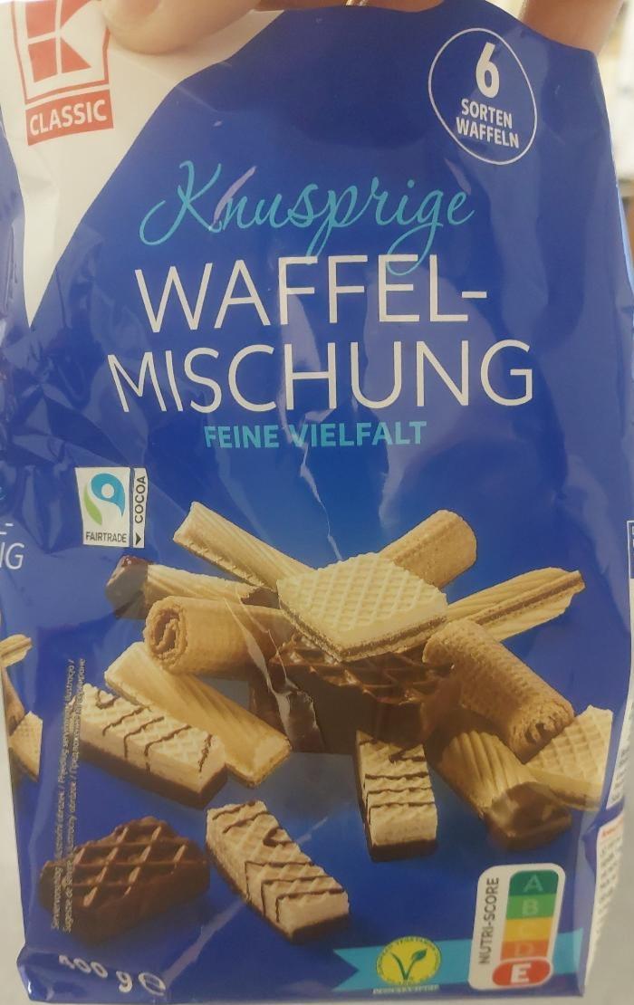 Fotografie - směs sušenek a oplatek (Gebäck und Waffel Mischung) Hans Freitag