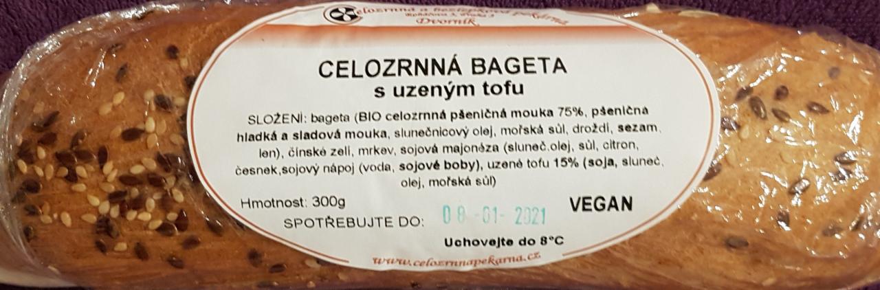 Fotografie - Celozrnná bageta s uzeným tofu