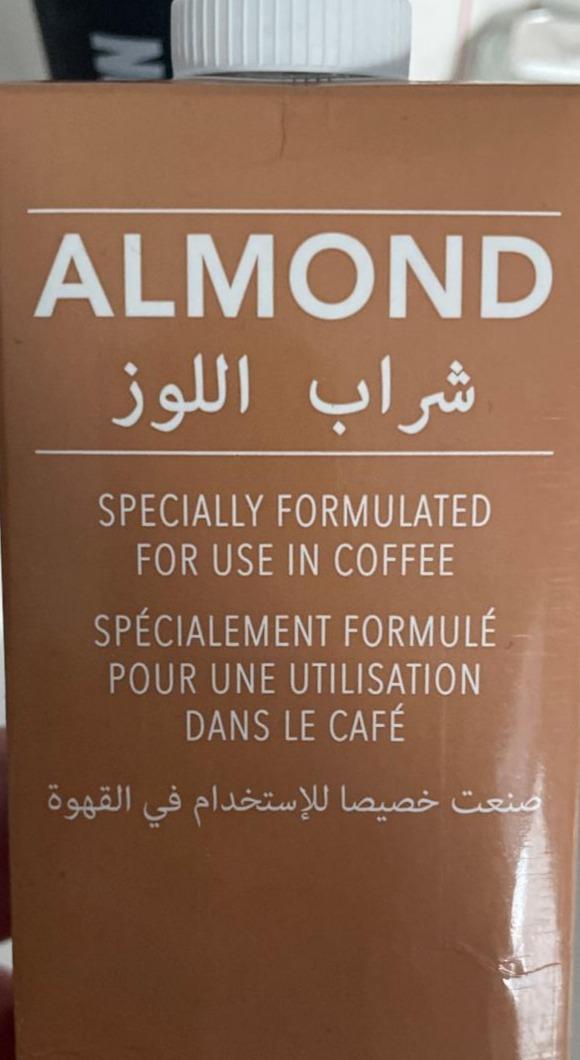 Fotografie - Starbucks Almond Milk