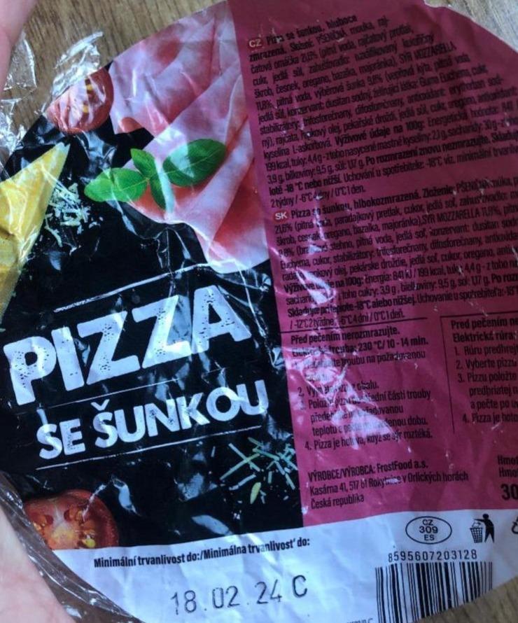 Fotografie - Pizza se šunkou