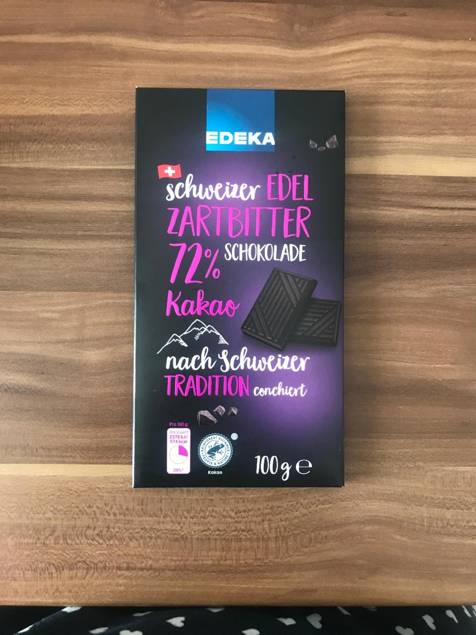 Fotografie - Schweizer edel zartbitter schokolade 72% kakao Edeka