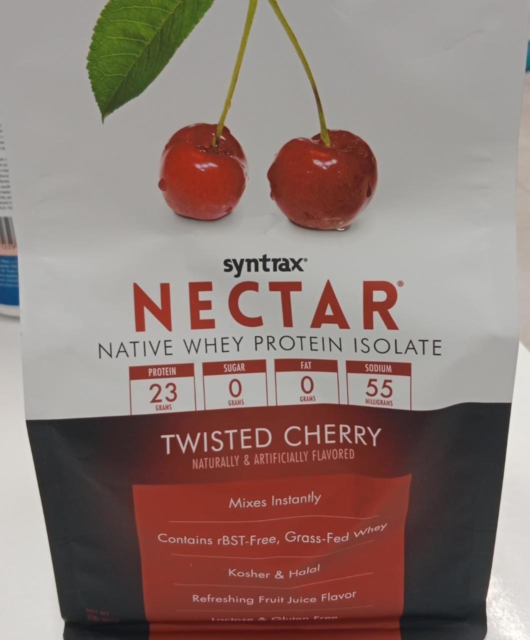 Fotografie - Native whey protein isolate twisted cherry Syntrax Nectar