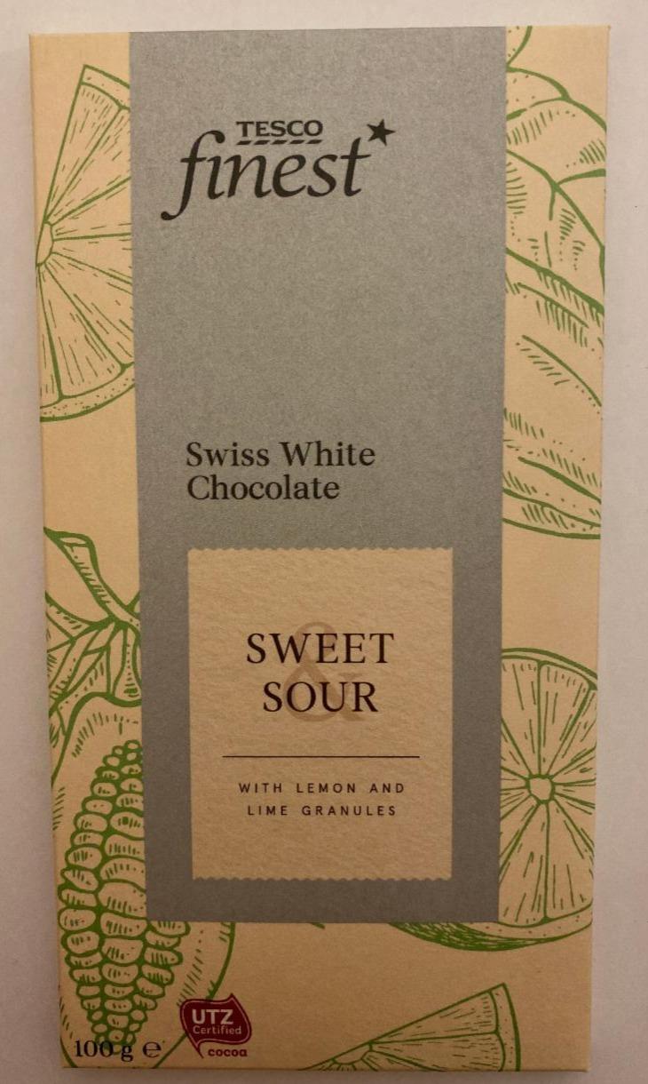 Fotografie - Swiss white chocolate with lemon & lime granules Tesco finest