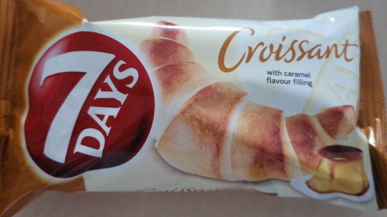 Fotografie - Croissant with caramel flavour filling 7 Days