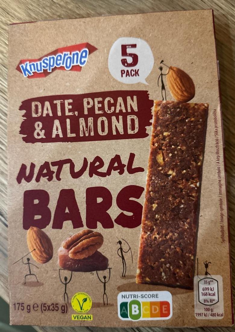 Fotografie - Natural Bars Date, Pecan & Almond Knusperone