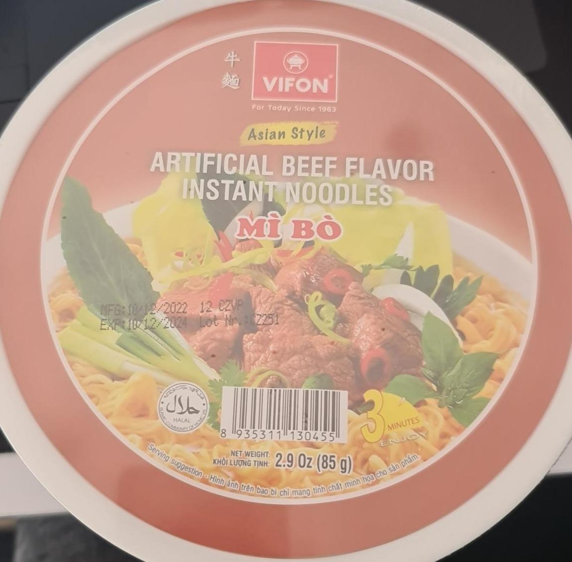 Fotografie - Artificial beef flavor instant noodles Vifon