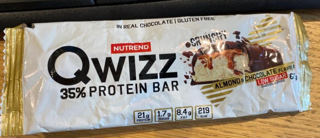 Fotografie - Qwizz 35% protein bar crunchy almond & chocolate (mandle + čokoláda) Nutrend