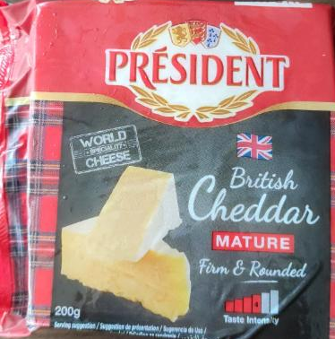 Fotografie - British cheddar Mature white firm & rounded Président