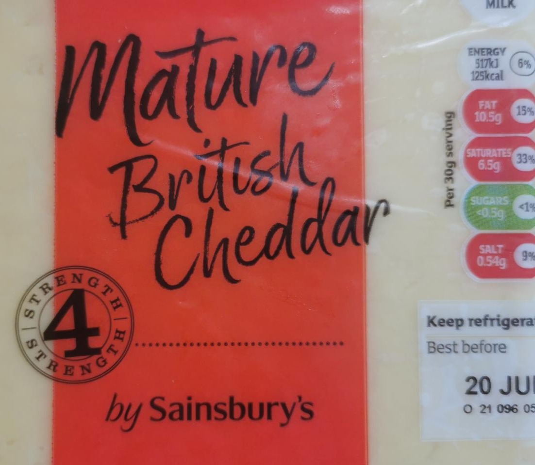 Fotografie - Mature British Cheddar by Sainsbury's