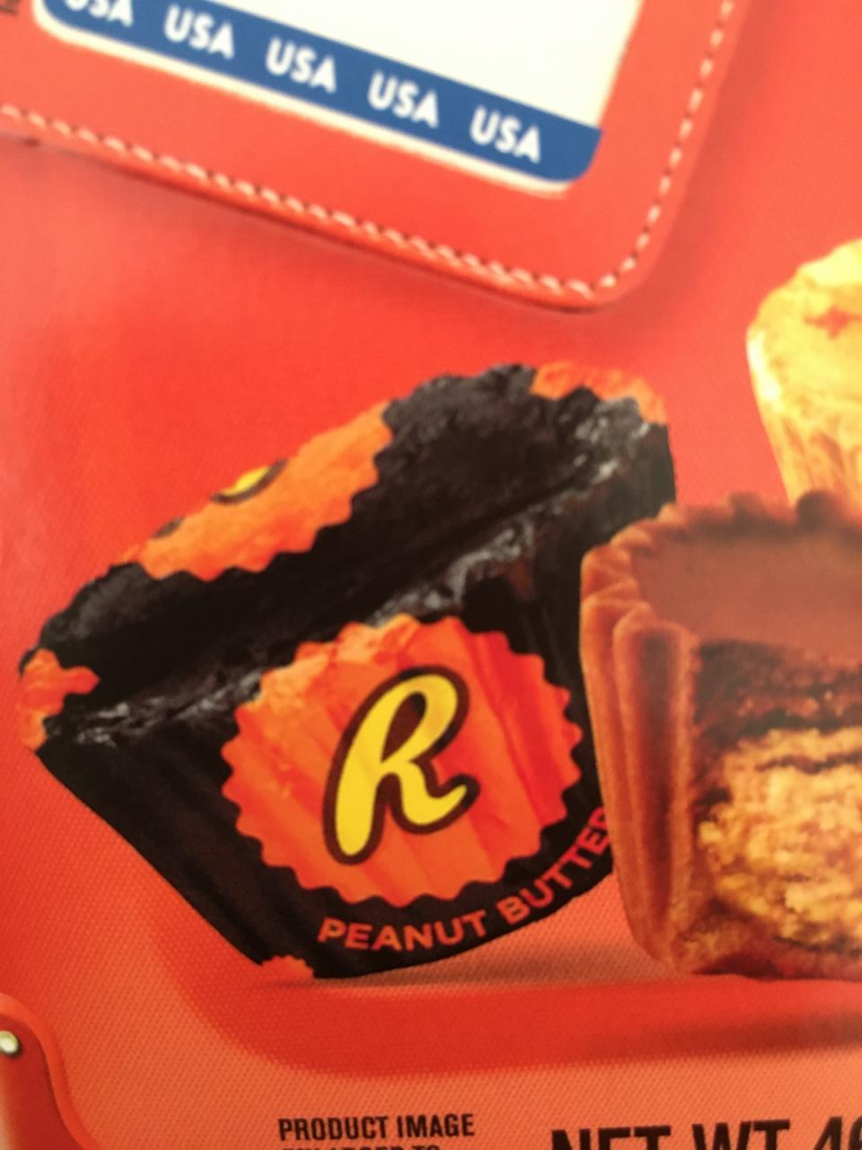 Fotografie - Reese’s miniatures dark peanut butter cups Hershey's